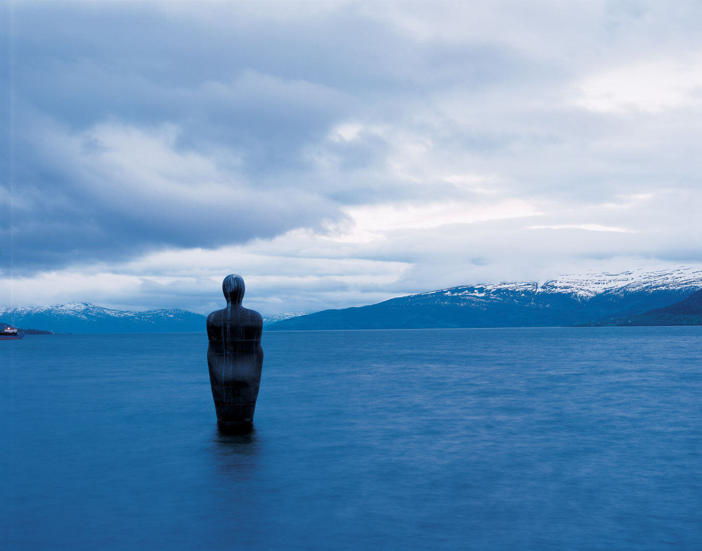 3800200-Antony_Gormley_-_Havmannen 3800200-Antony_Gormley_-_Havmannen